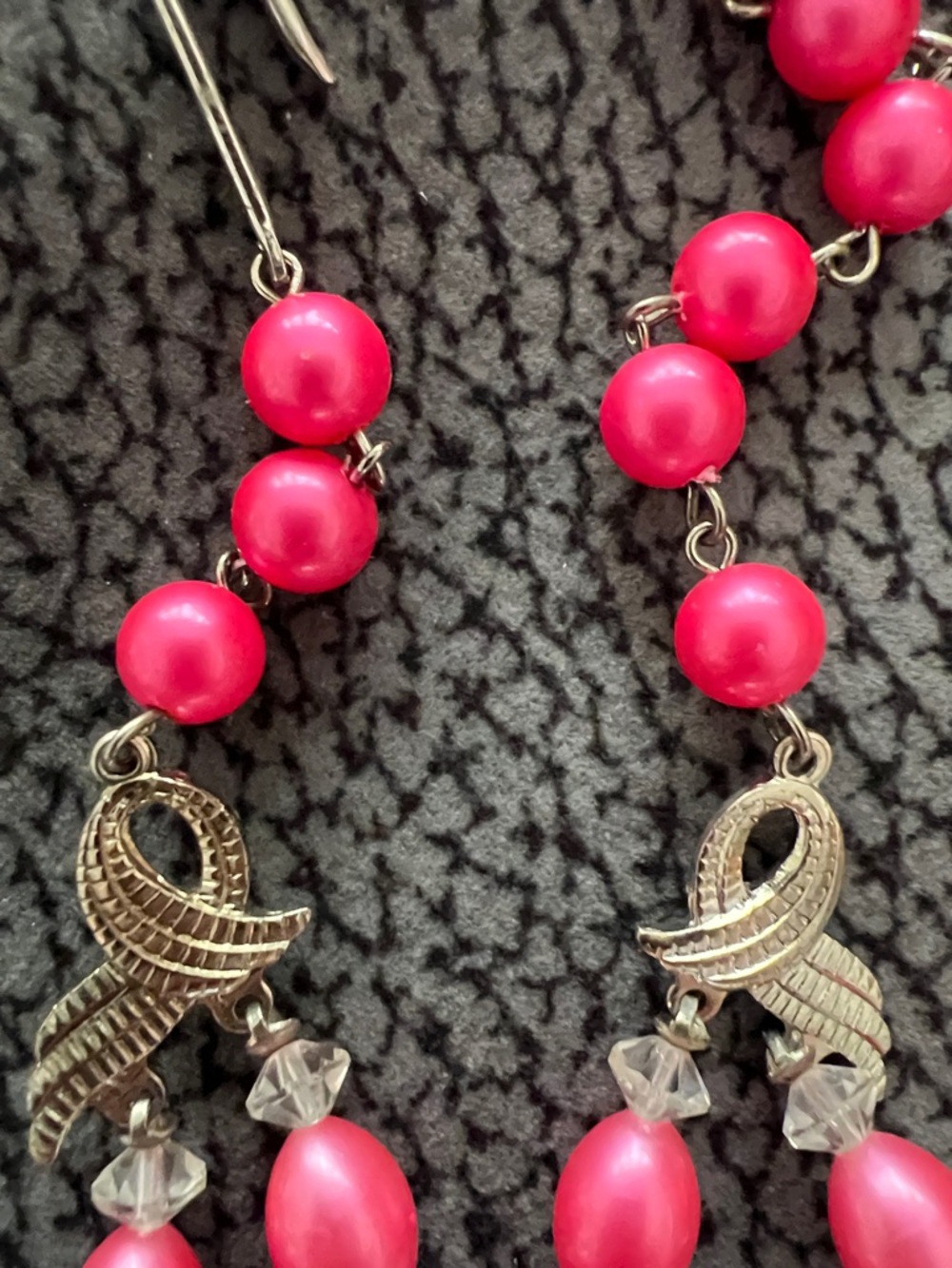 VINTAGE Fuchsia Pink Double-Strand Beaded Choker Necklace with Glass Crystals - Picture 2 of 7